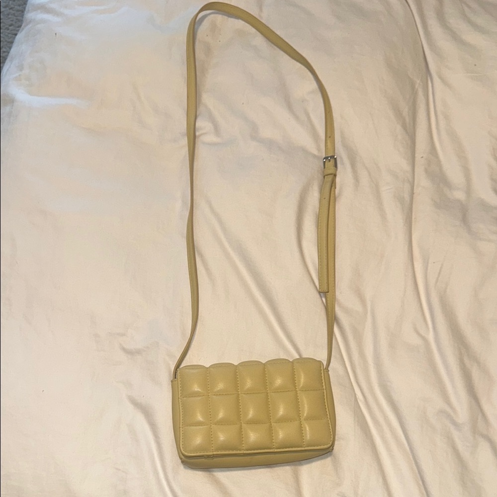 Primark Cream Quilted Crossbody Bag